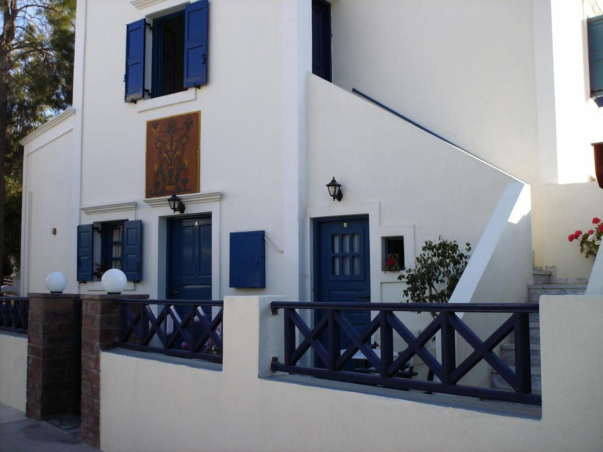 5Bedroom Villa In Perissa Beach Extérieur photo